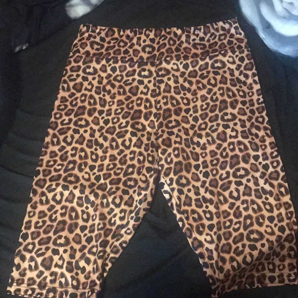 Leopard biker shorts